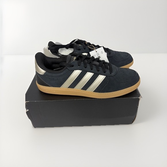 adidas Shoes - adidas Breaknet Sleek Trainers Women's Gum Rubber Sole JR0685 black gold 7.5 NIB
